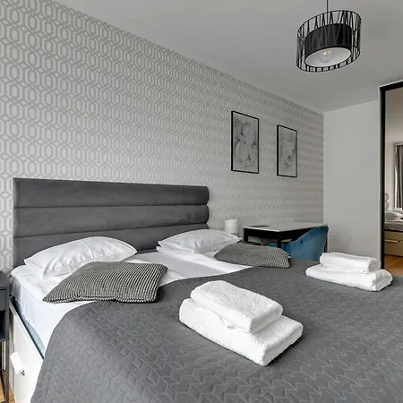 Blue Mandarin - Chlebova Apartments-2