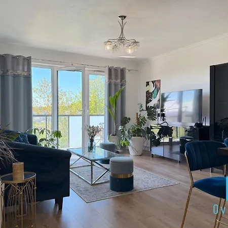 Bloom Apartment With Sauna & Gym, 5 Min To Baltic Sea & Polsat Plus Arena-2