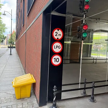 Gdańsk Stare Miasto - Mirror Apartament - 43m, 4 osoby, 2min od Starówki, BEZPŁATNY parking, Self chek in-3