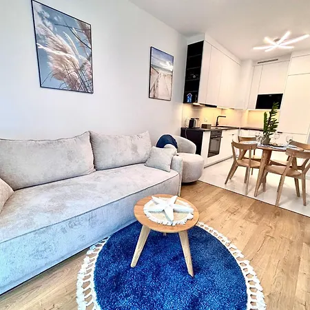 Apartament White Glove Baltic Line-3