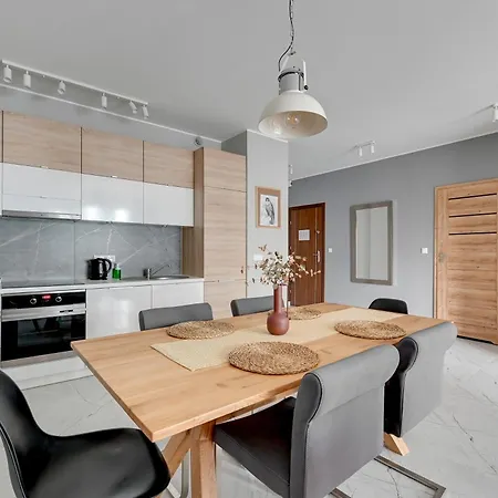 Szafarnia Luxury Apartments On The Motlawa River Gdansk By Noclegi Renters-3
