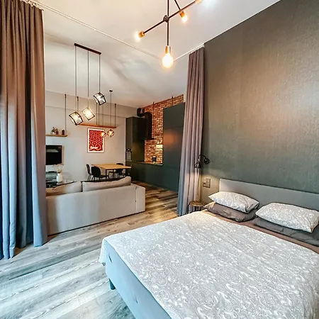 The Urban Nest - Garden & Bathtub-2