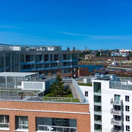 Sunny Crane Apartment-2