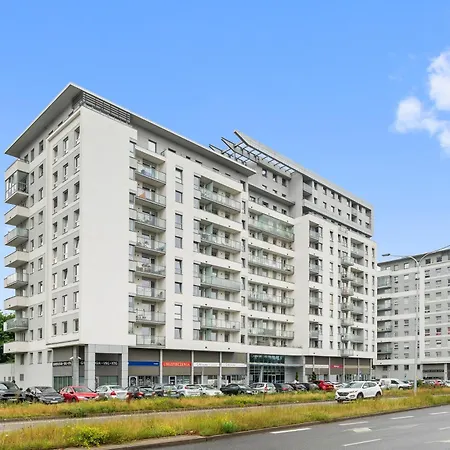 Awiator Seaside By Downtown Apartments-2