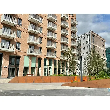 Shipyard Apartment - Near To Electricians Street, 5 Min To Pkp & Old Town-2