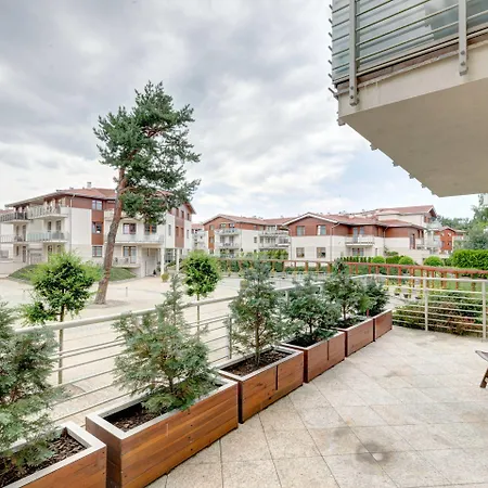 Apartamenty Neptun Park By Noclegi Renters-3