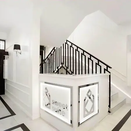 Sweet Suite-3