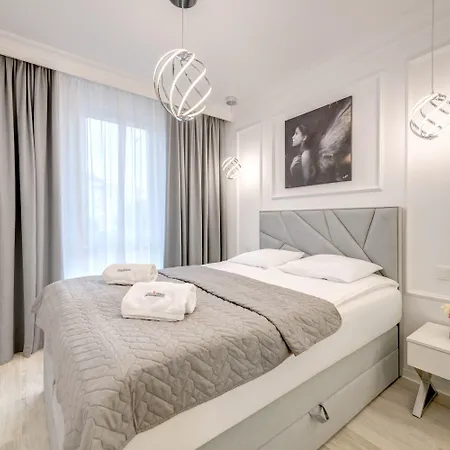 Apartment Navio Estate By Noclegi Renters-3