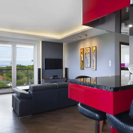 Elite Apartments Seaview Tower-2