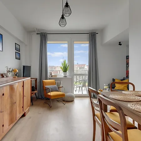 Staromiejskie Retro Apartment by Downtown Apartments-3