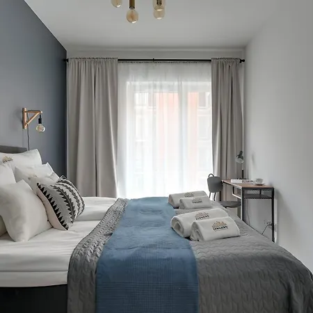 Rajska City Center Suite By Downtown Apartments-3