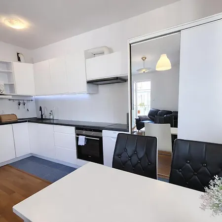 MYE Apartments - Kamienica Lęborska-3