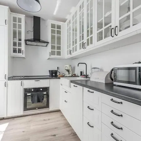 Close-Golden Apartments Gdansk - Cozy Studio - Great Location&Kollotaja-2