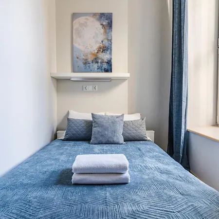 Golden Gate By Loft Apartments-3