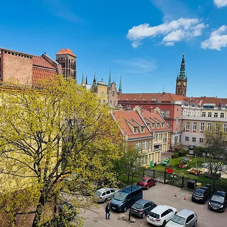 Apartament ZIELONY lub BURSZTYNOWY z parkingiem Stare Miasto Gdańsk-3