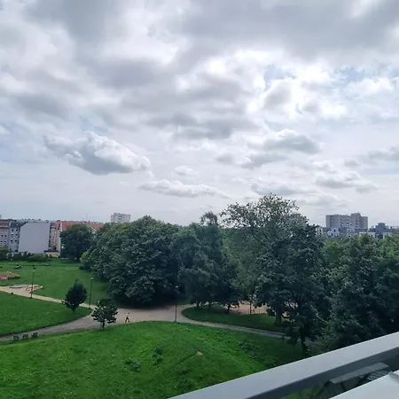 Uroczy apartament w samym centrum Gdańska , bezpłatne miejsce parkingowe.-2
