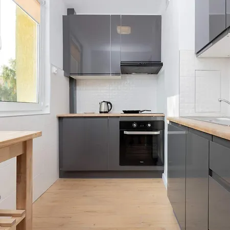 Jagiellonska Apartment Przymorze Beach By Noclegi Renters-3