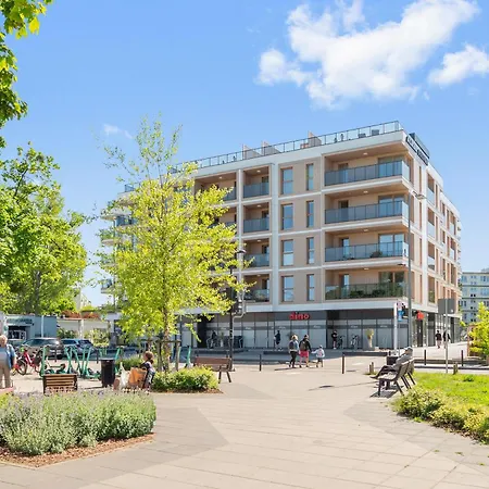 Plaza 41 Seaside Apartment With Roof Terrace And Parking By Lion Apartments-3
