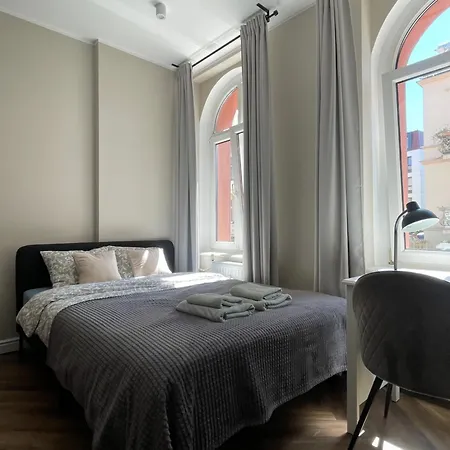 Kamienica Staszica Apartment-2