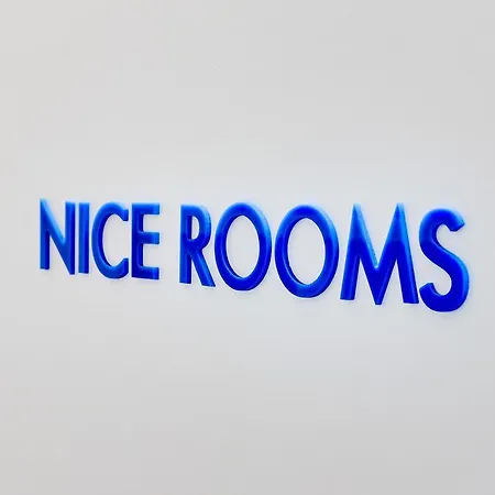 Nice Rooms - Pokoje Goscinne-2