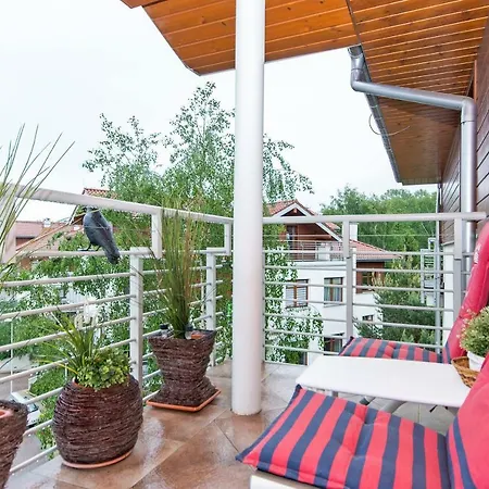 Ascot - Neptun Park By Oneapartments-3