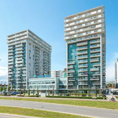 Beautiful Seaside View Apartments - 4 Oceans Premium-3