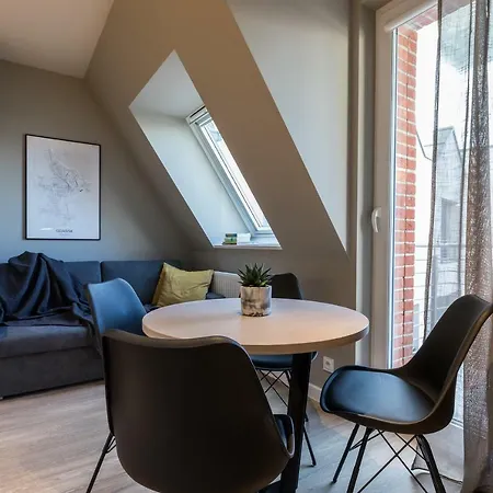 Tartaczna Street Apartment-2