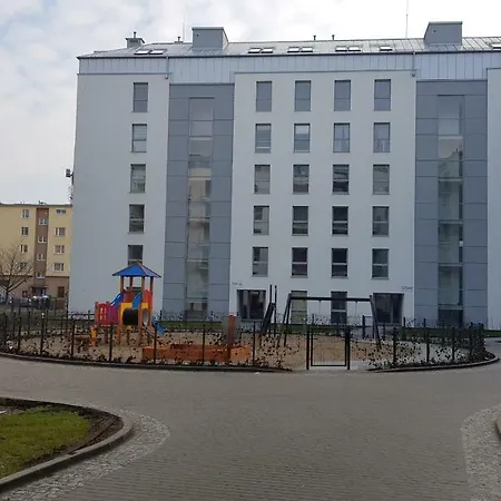 Apartment 100M From Old Town And Marina-2