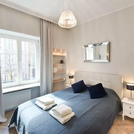 Dluga Street Apartment Near Neptun Gdansk-3
