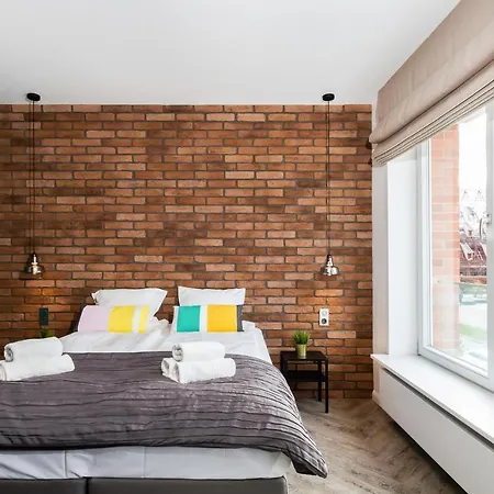 Apartments Gdańsk Rajska by Renters-2