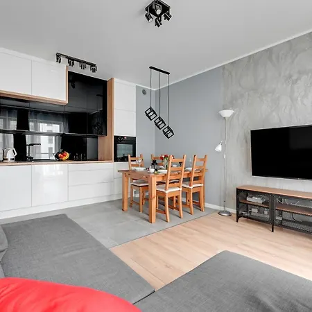 Maximus Apartment By Triapart-3
