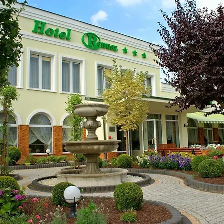 Hotel Renusz-3