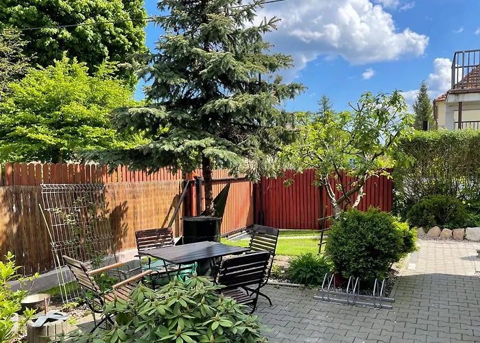 Apartament2 Tri-City Oliwa Ogród, prywatne wejście
