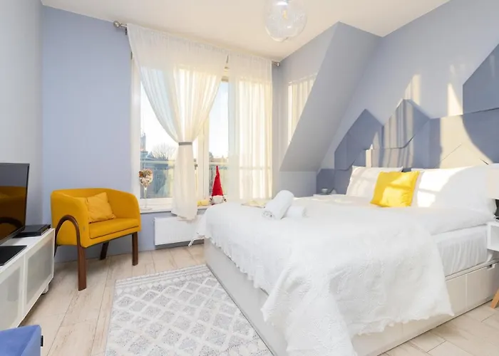 Platinum Tartaczna Apartments by Renters