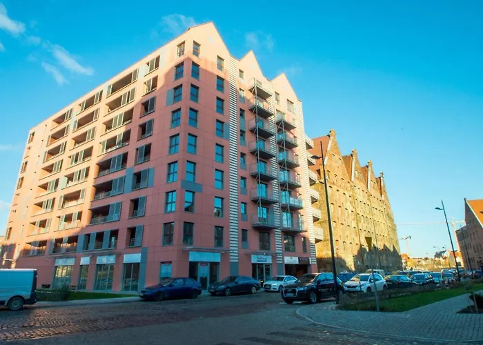 Elite s Waterlane Free Swimming Pool Access