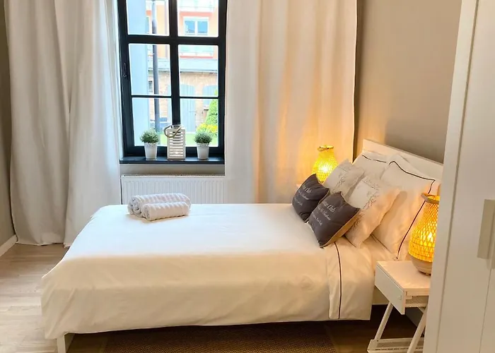 Lounge Club Apartment