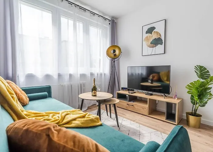 Uroczy apartament 2 pokoje - 10 min do morza!