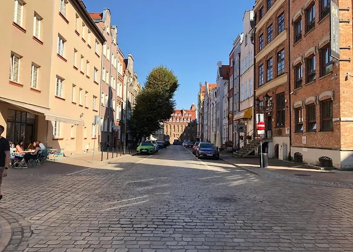Przy Krzywym Drzewie - Old Town