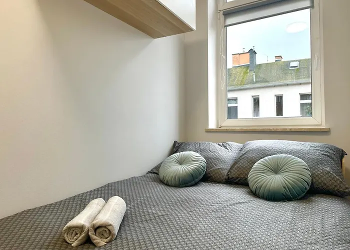 Mmrent Forest Room