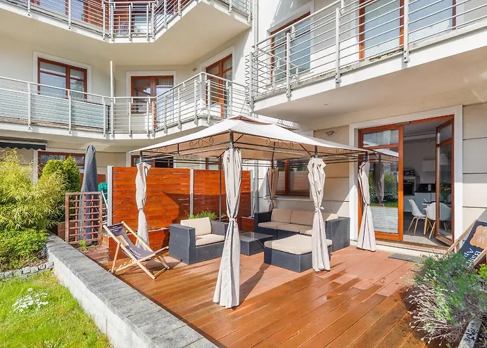 Meiguan With Huge Terrace + Extra 2 Parking Spots