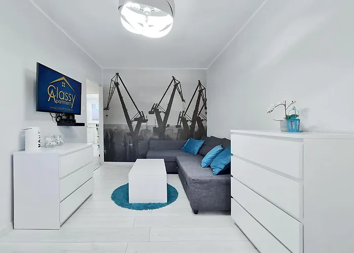 CLASSY APARTMENTS - - Old Town