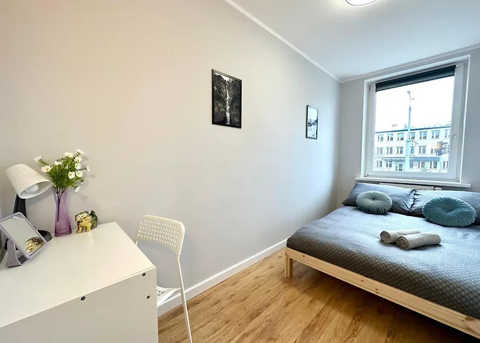 Mmrent Waterfall Room