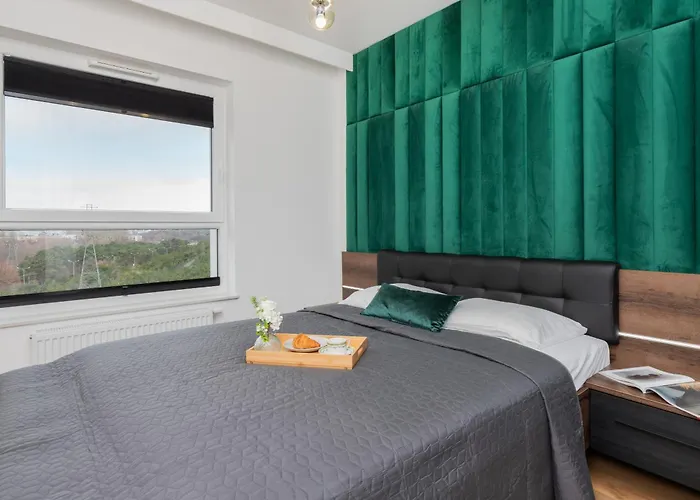 9Th Floor Green And Grey Apartment In Gdansk Brzezno With Two Bedrooms And Parking By Noclegi Renters