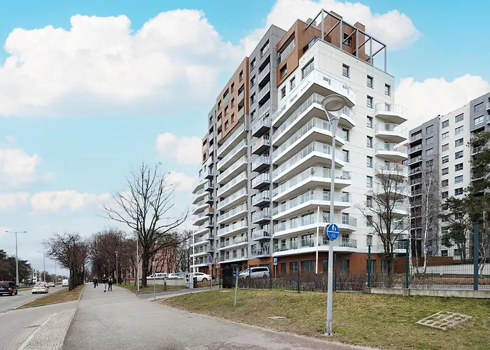9Th Floor Green And Grey Apartment In Gdansk Brzezno With Two Bedrooms And Parking By Noclegi Renters
