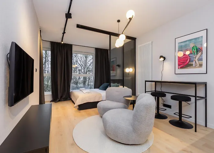 Quercus Deluxe Studio By Bookinghost