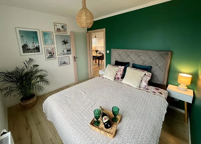 Przytulna Apartment Close To The Airport And Pkm