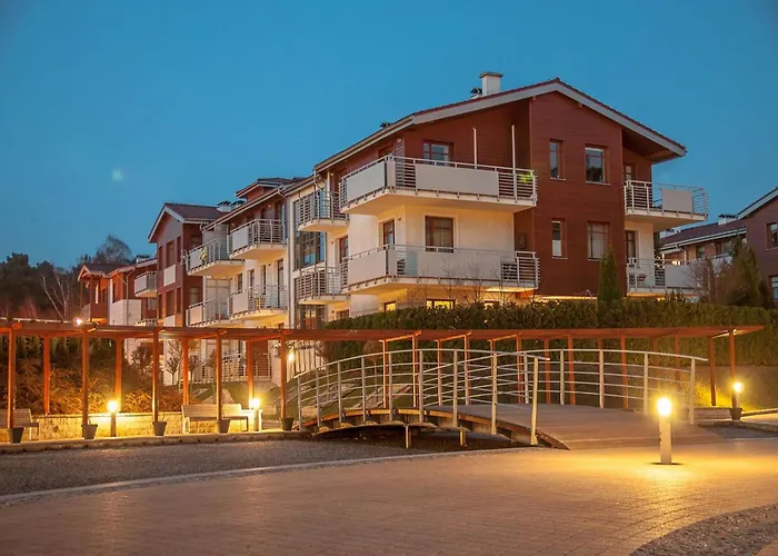 Meiguan With Huge Terrace + Extra 2 Parking Spots