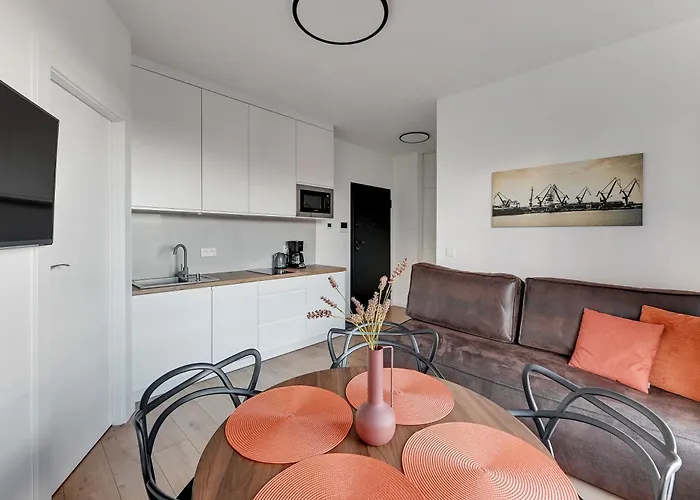 DOKI Living&Foodhall Apartament z widokiem na Marinę Cesarską