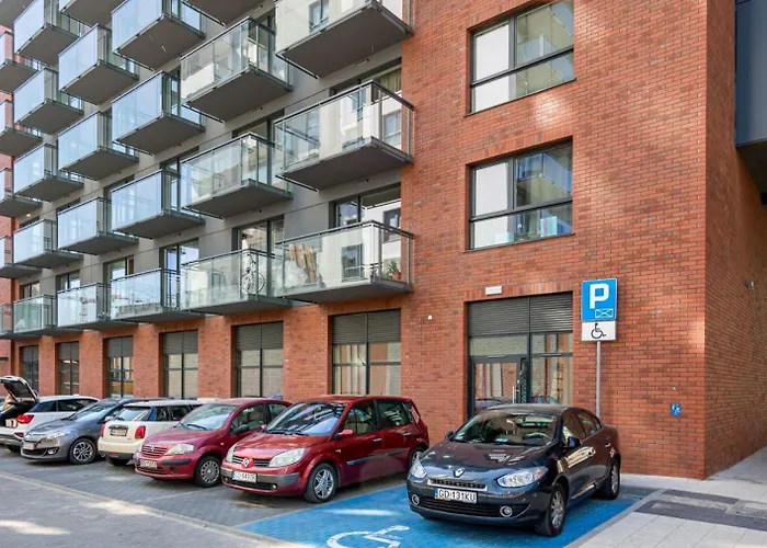Relax s - Gdansk Central & Parking