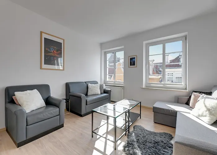 s Old Town Dluga & By Noclegi Renters